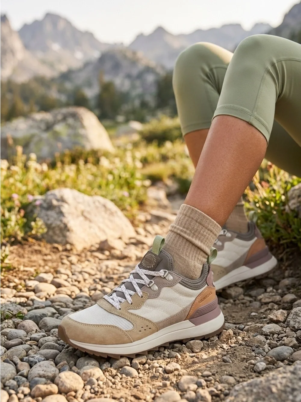 MERRELL Alpine 83 Sneaker Recraft Women’s Hiking Shoes Beige Multi Size 8